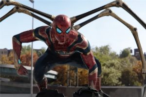 Sam Raimi e Marc Webb podem ter sido consultados pela equipe de produção do novo filme (Imagem: Reprodução/Sony | Marvel Studios)