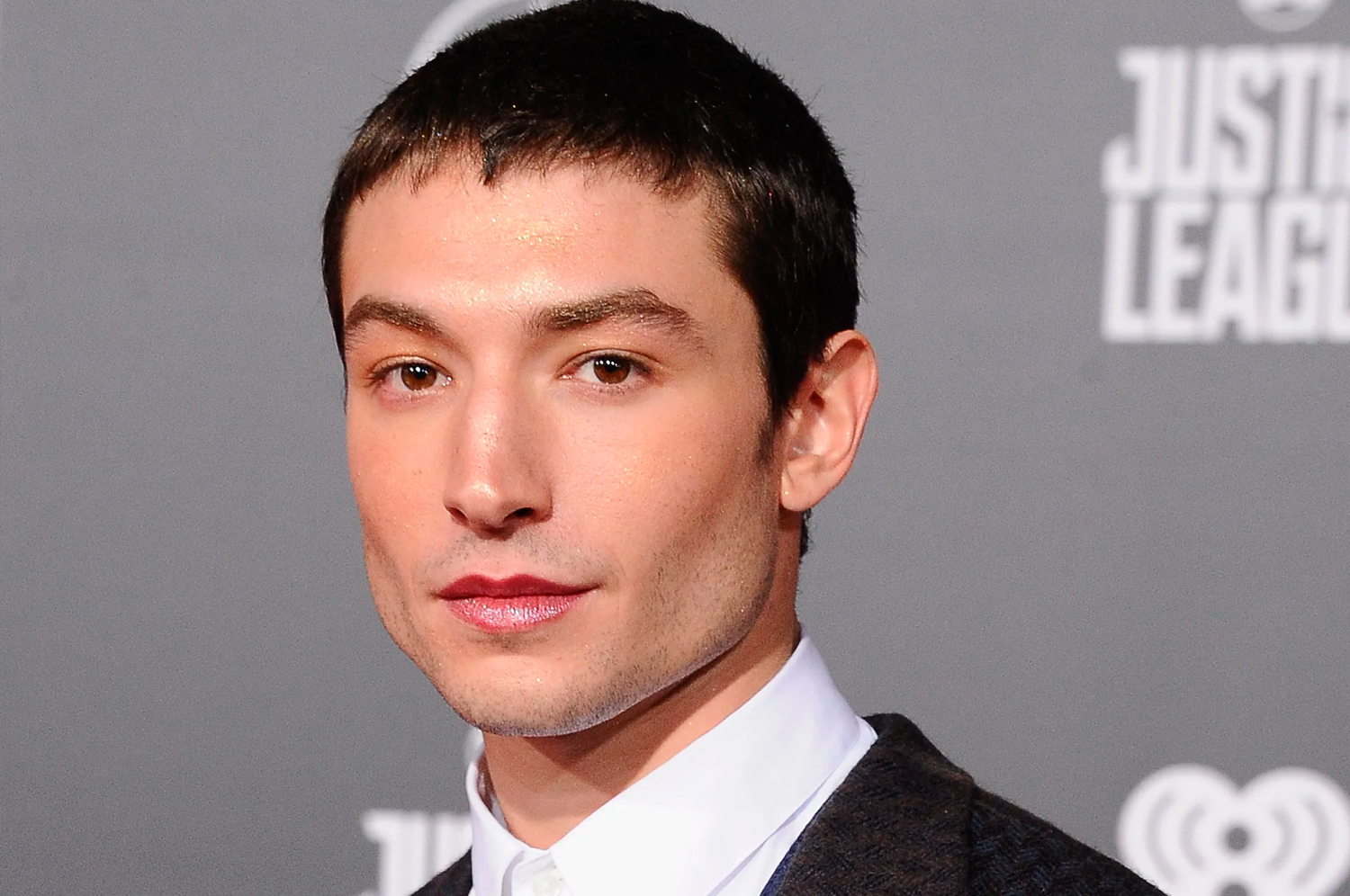 Ezra Miller | Entenda as polêmicas recentes que envolvem o ator