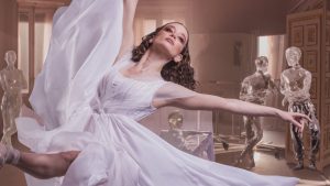 as-garotas-de-cristal-filme-que-aborda-os-dramas-do-universo-do-bale-esta-entre-os-mais-assistidos-da-netflix