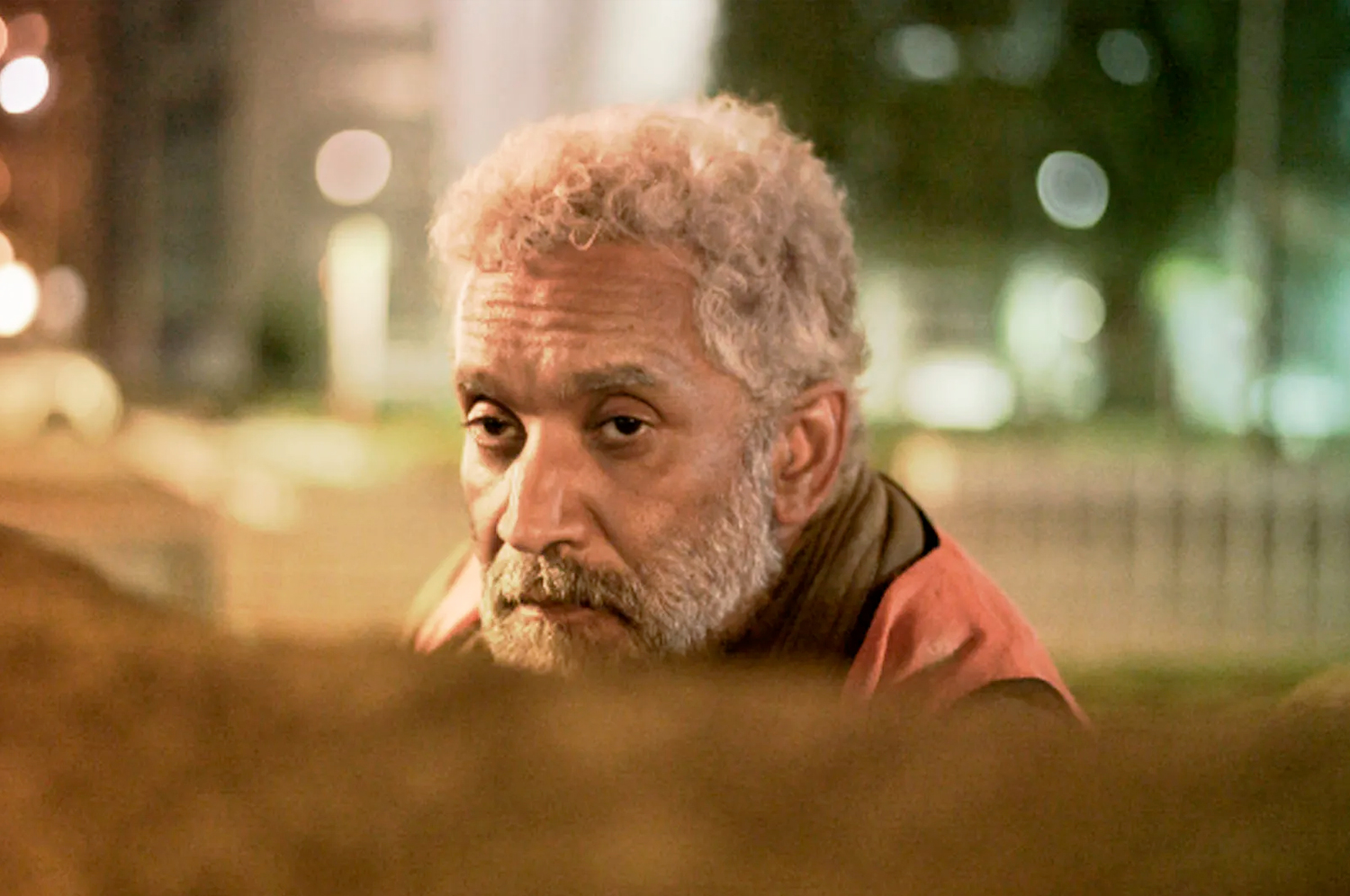 Idoso se coloca em risco para manter sua honra em novo sucesso da Netflix; conheça!
