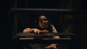 3 motivos para assistir e 2 para passar longe de 'Noites Brutais', filme de terror do Star+ (Imagem: Reprodução/ Star+)