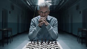 a-hora-do-diabo-3-motivos-para-assistir-e-2-para-passar-longe-desse-suspense-na-amazon-prime