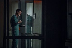 em-busca-do-enfermeiro-da-noite-documentario-sobre-o-caso-que-inspirou-o-filme-esta-disponivel-vale-a-pena