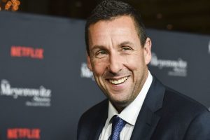 Os 7 melhores filmes com Adam Sandler da Netflix para quem é fã do ator! (Imagem: Reprodução/ Netflix)