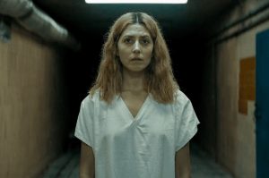 Entenda o que são "Plot Twist" e por que eles fazem a DIFERENÇA no filme da Netflix "As Linhas Tortas de Deus"