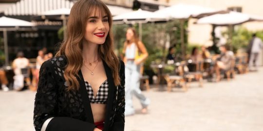 emily-em-paris-tudo-o-que-voce-precisa-lembrar-antes-de-assistir-a-3a-temporada-na-netflix