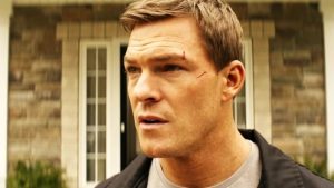 Alan Ritchson em Reacher (Reprodução / Prime Video)