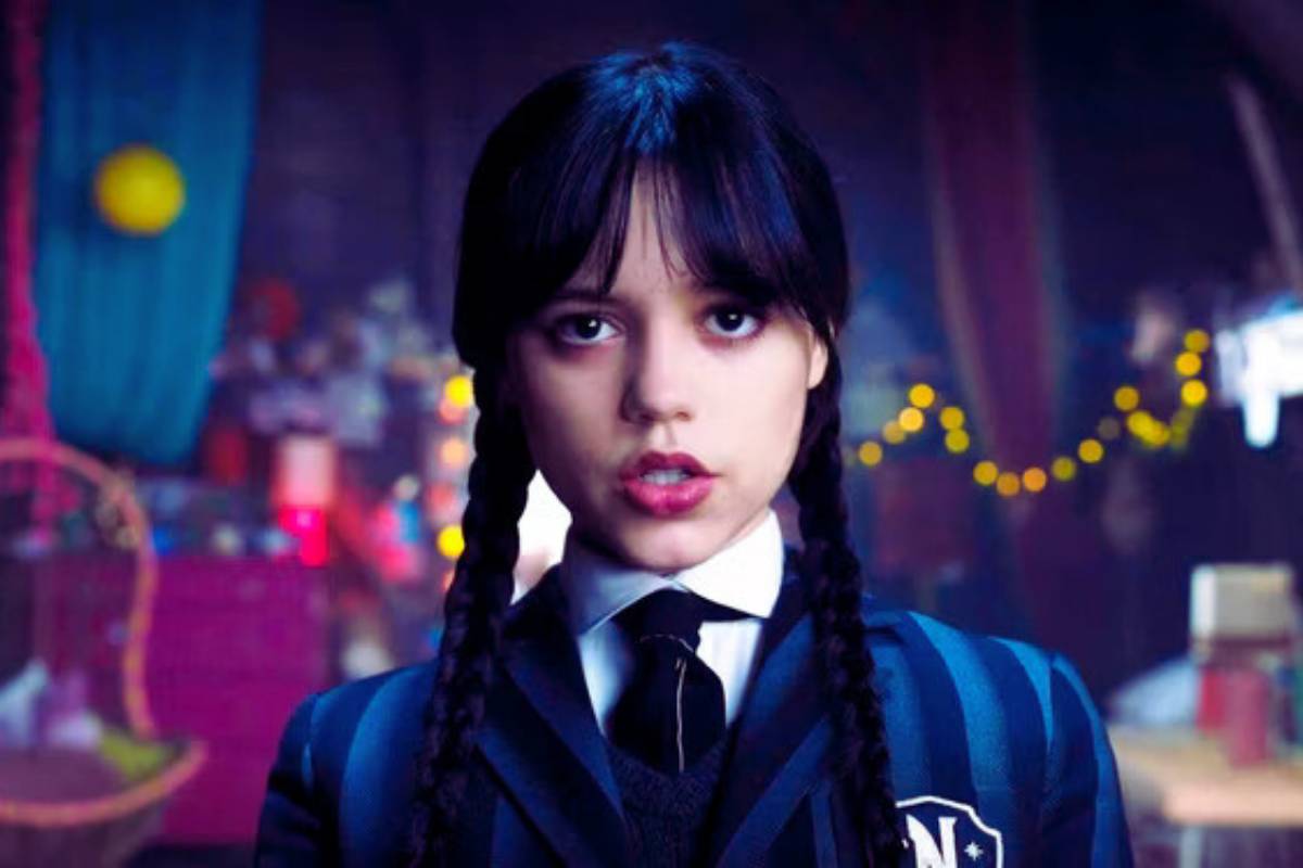 Qual a relação de Wandinha com Stranger Things?