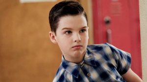 Iain Armitage como Sheldon Cooper em Jovem Sheldon (Reprodução)