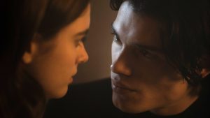 Nica e Rigel em O Fabricante de Lágrimas (Divulgação / Netflix)
