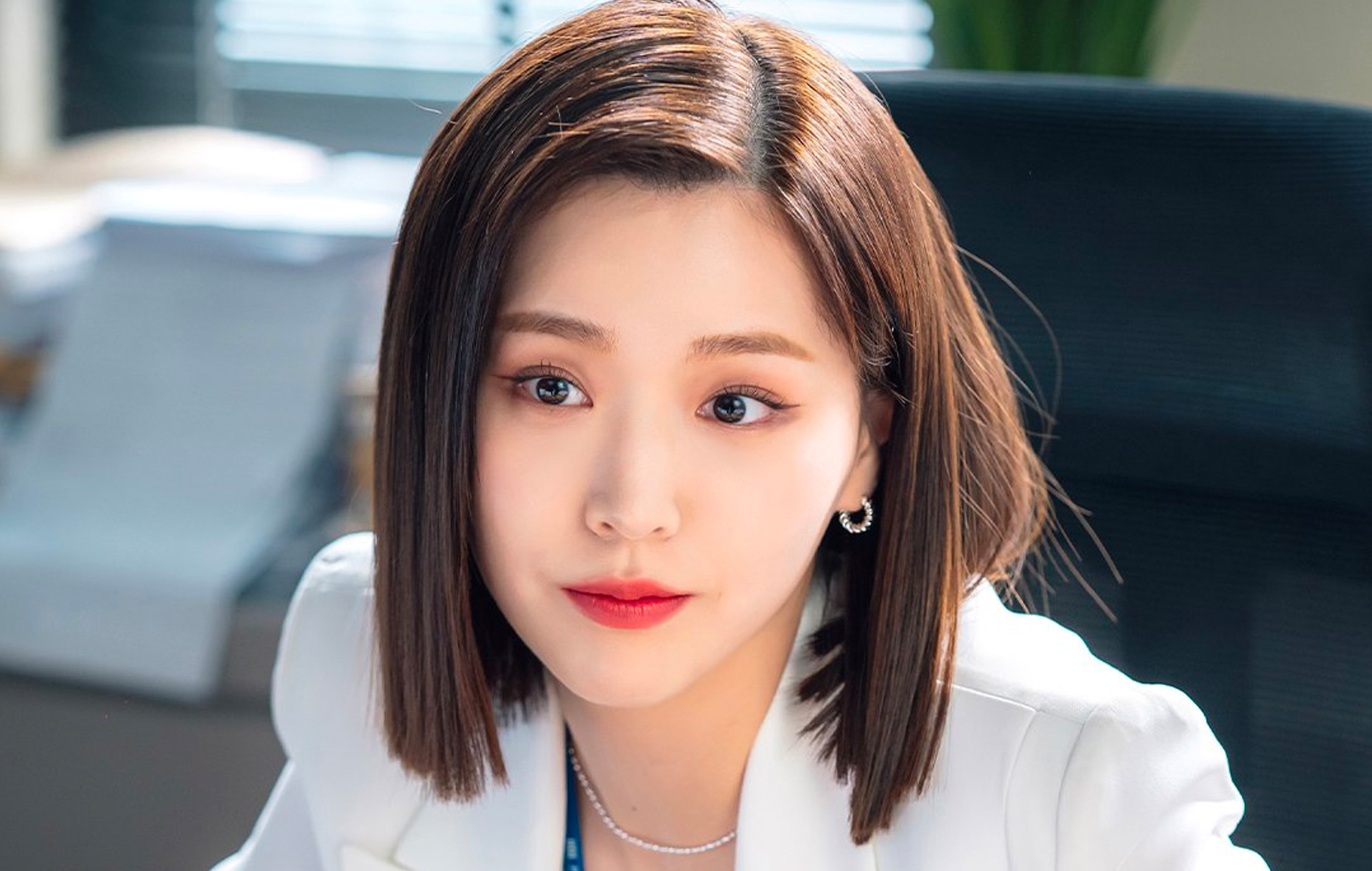 kim Ji-eun O AMor mora ao lado elenco